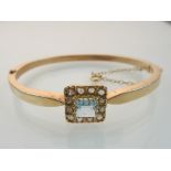 18ct gold and aquamarine ladies bracelet,