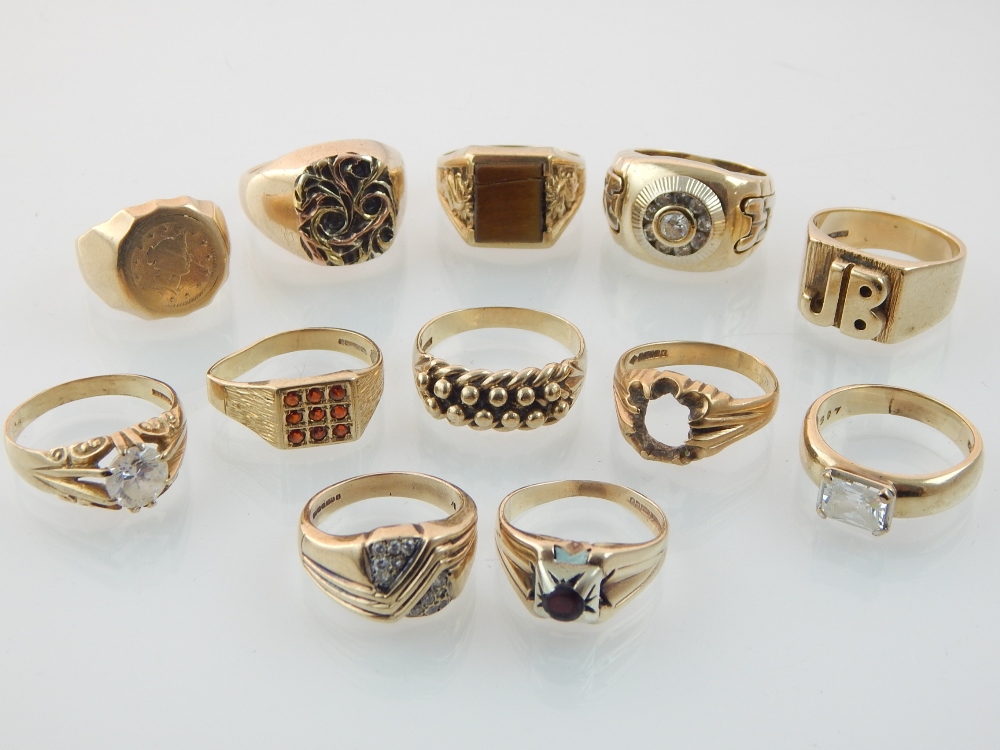 Twelve 9ct gold gentlemen's finger rings, some Edwardian, some with white stones, - Image 2 of 2