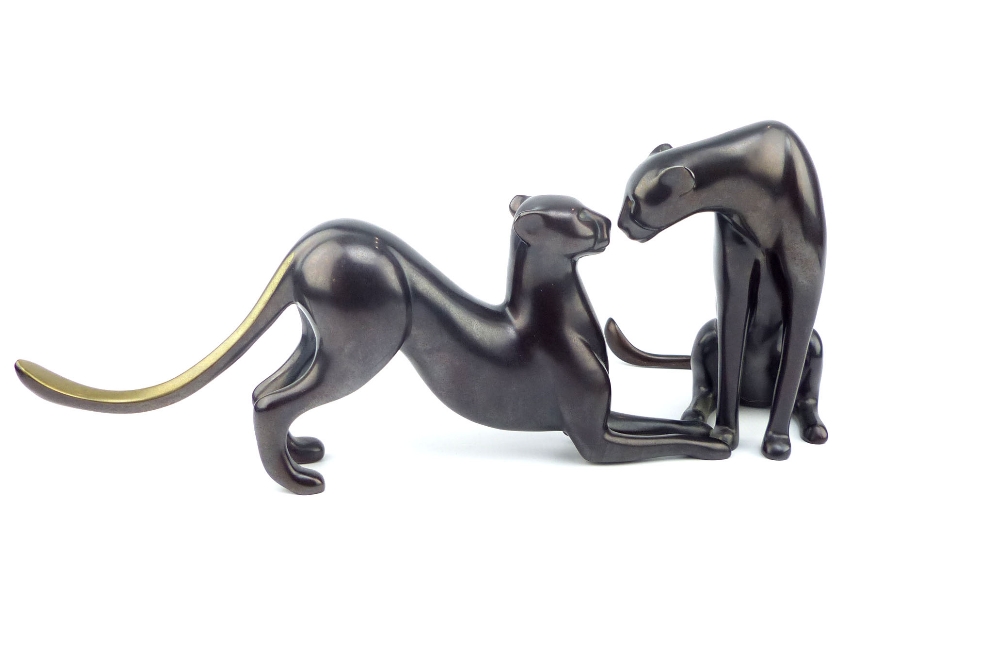 Loet Vanderveen, Dutch sculptor (1921-2015), patinated bronze study of two cheetahs, - Image 2 of 5