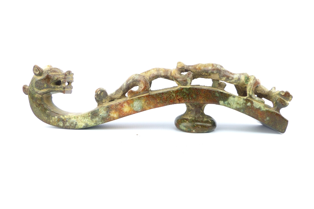 Chinese soapstone belt buckle, dragon final, 18cm l - Image 2 of 4