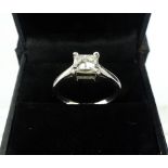 White gold, diamond solitaire ring the Princess cut stone approx. 0.6ct.