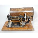 Early 20th century Singer sewing machine "The Avenue",
