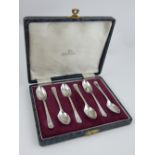 Cased set of six Edwardian silver coffee spoons, Walker and Hall, Sheffield 1945.