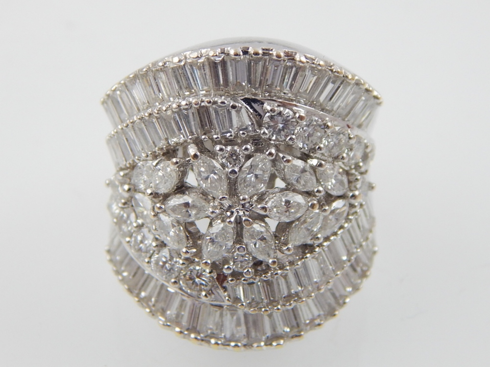 Diamond dress ring, approx 3.