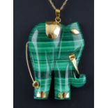 14ct yellow gold mounted malachite elephant pendant on 14ct fine link chain.