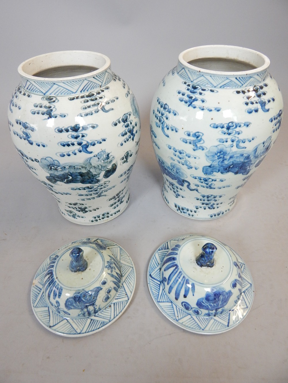 Pair of Chinese blue and white baluster with covers, of baluster form and decorated with dragons - Image 2 of 2