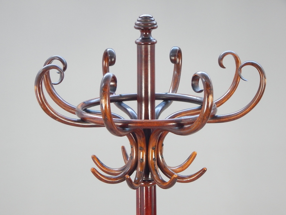 Thonet bentwood coat stand, the eight S-scroll hooks above a cluster column, on downswept legs, - Image 3 of 4