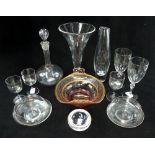 Quantity of clear glass, including a trumpet shaped flower vase by William Yeoward,