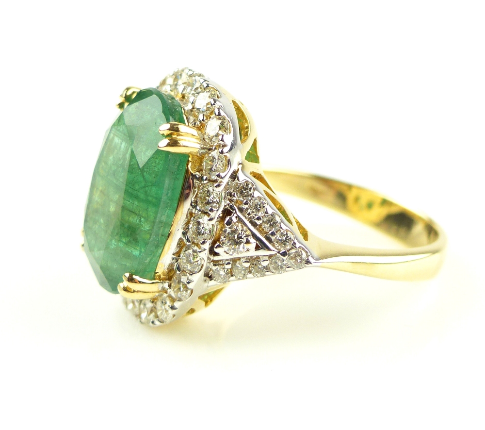 Emerald oval cut dress ring with a diamond surround, emerald of 6.93ct, diamonds 0. - Image 3 of 5