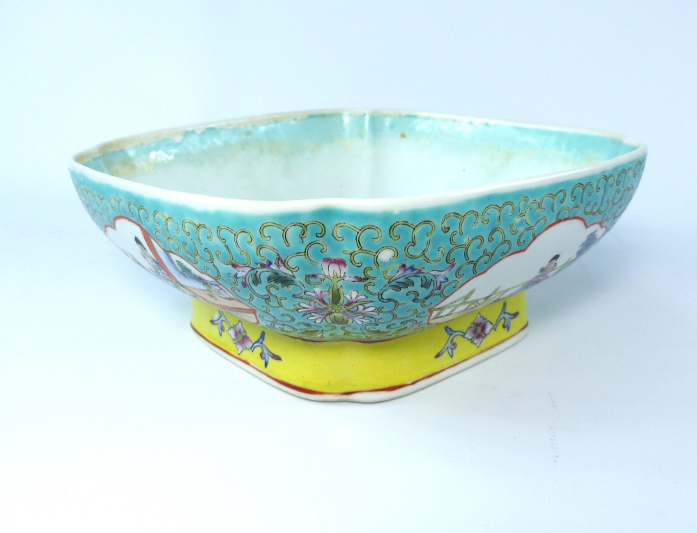 20th century Chinese famille vert bowl, square with cusped corners, - Image 2 of 3