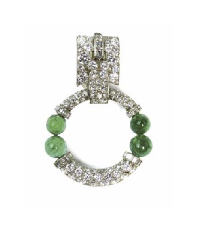 VAN CLEEF AND ARPELS Art Deco diamond and emerald pin / brooch in platinum,