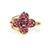 Vintage 9ct gold ring ruby cluster ring 6.1g