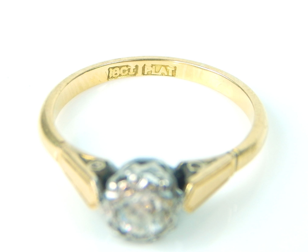 Solitaire diamond engagement ring, 18ct gold and platinum mount. - Image 3 of 4