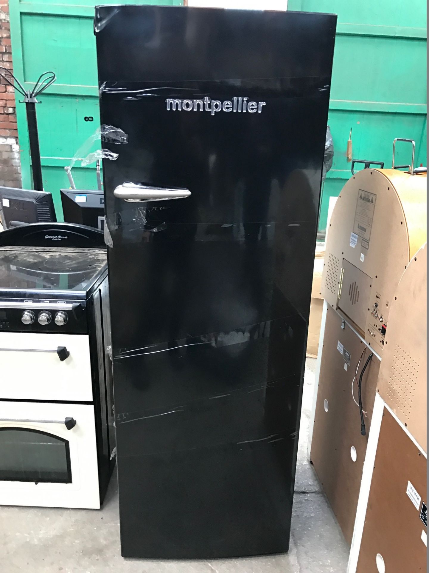 Montpellier Fridge Freezer - New (Slight Damage)