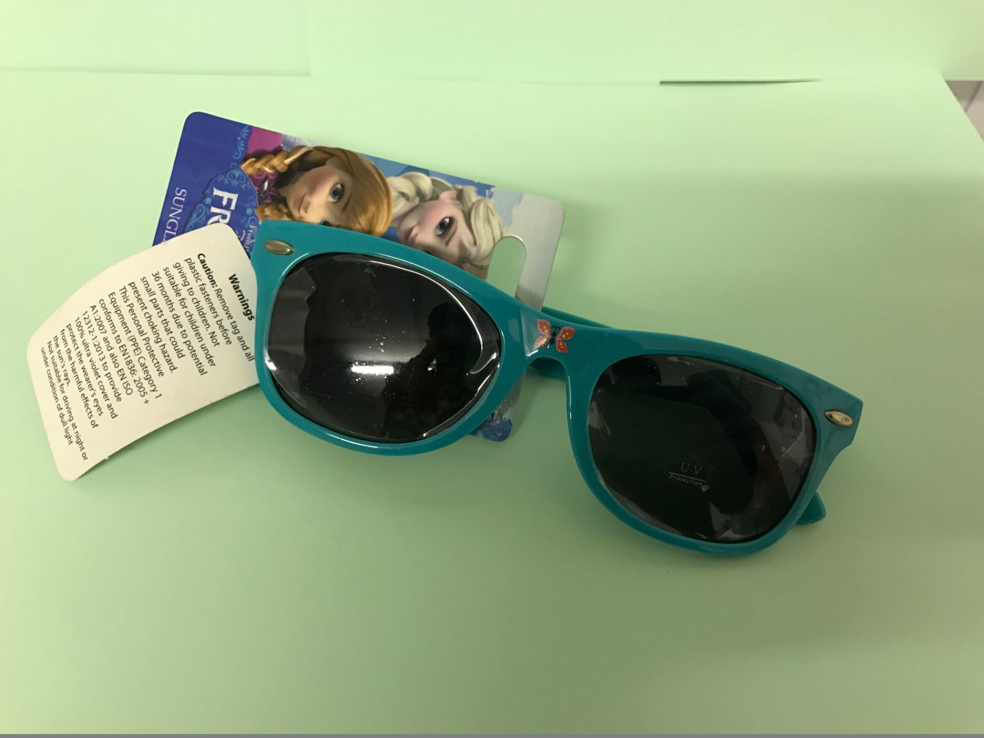 25 x Disney Frozen Children's Sunglasses - Brand New, Massive Retail Value