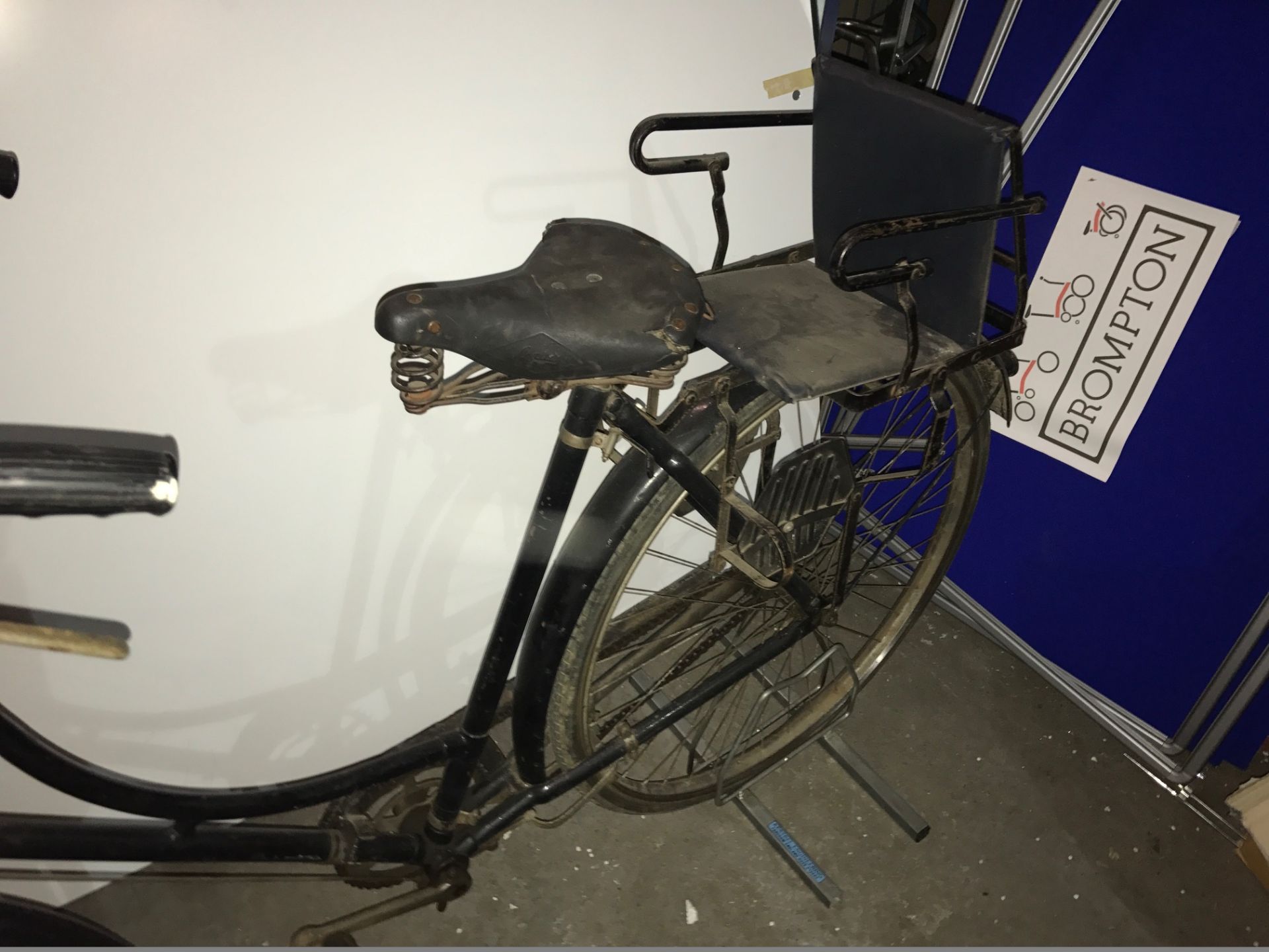 Vintage Bike - Ideal for Restoration or Shop/Restaurant Display - Bild 4 aus 8