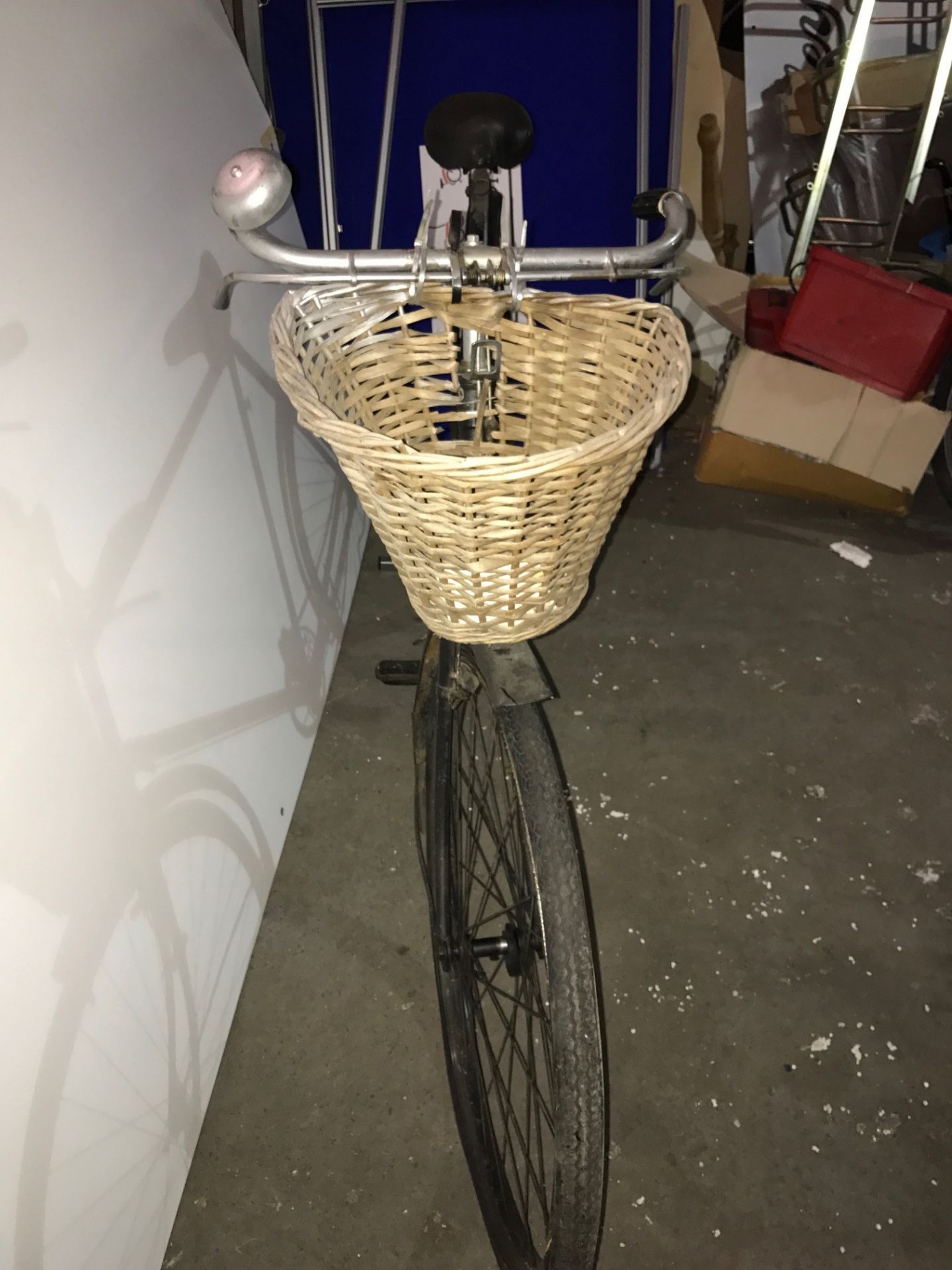 Vintage Bike - Ideal for Restoration or Shop/Restaurant Display - Bild 2 aus 4