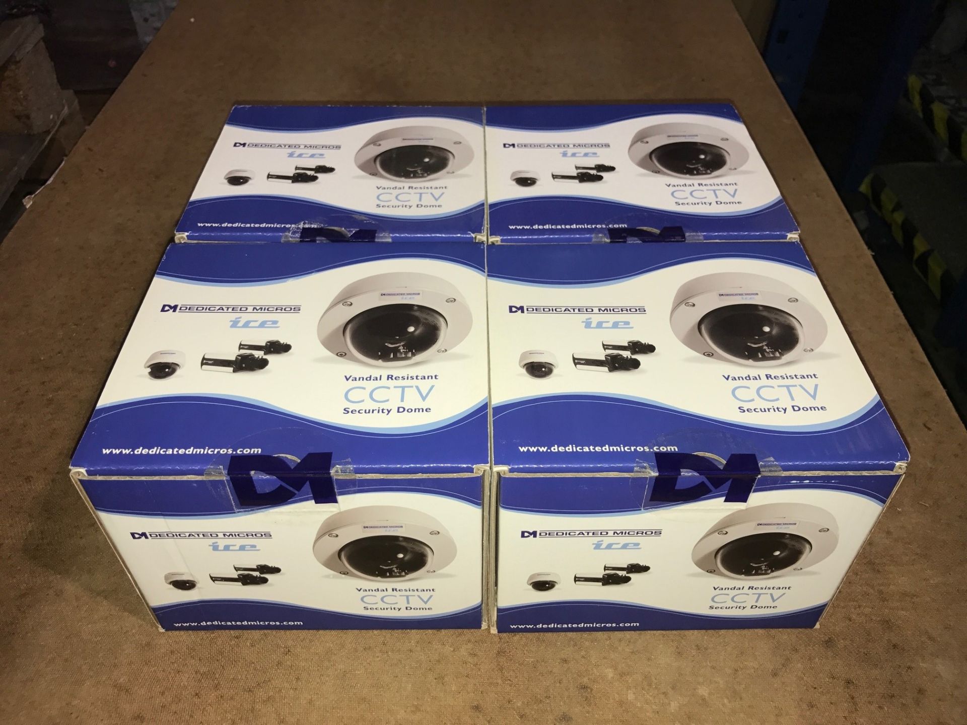 4 x Dedicated Micros DM/ICEVC-CMU39 Dome Cameras - 1/3" 520 CM 3-9 VR CM Dome 12/24CV (Brand New & - Bild 2 aus 4