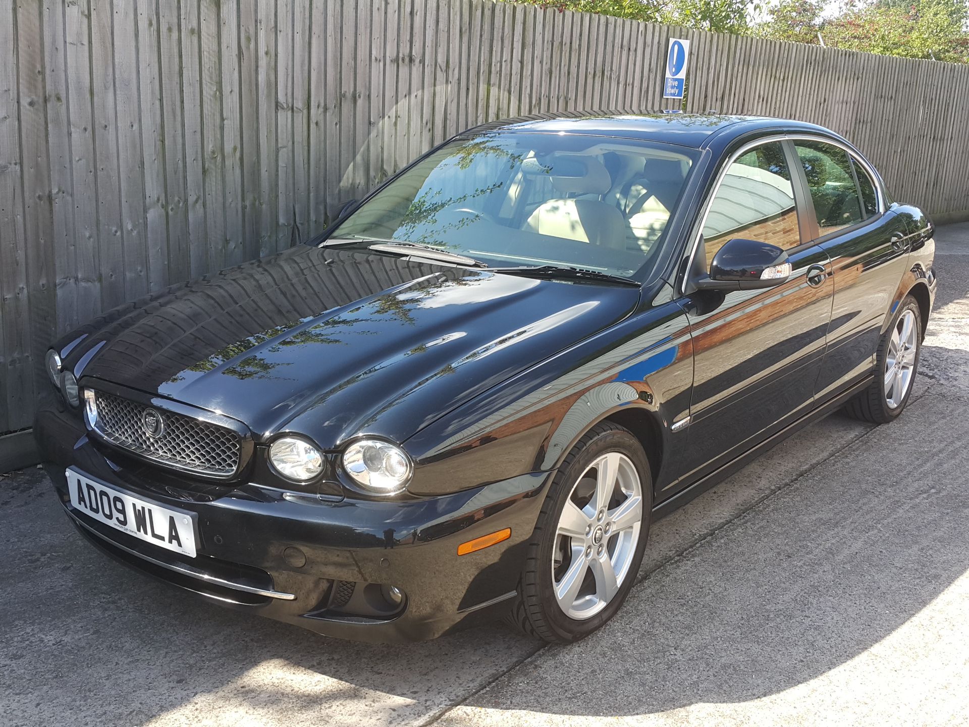 Jaguar X Type SE - Saloon, Automatic, Diesel, 85000 Miles, MOT'd Until May 2018 - Buyers Premium 7% - Image 3 of 19