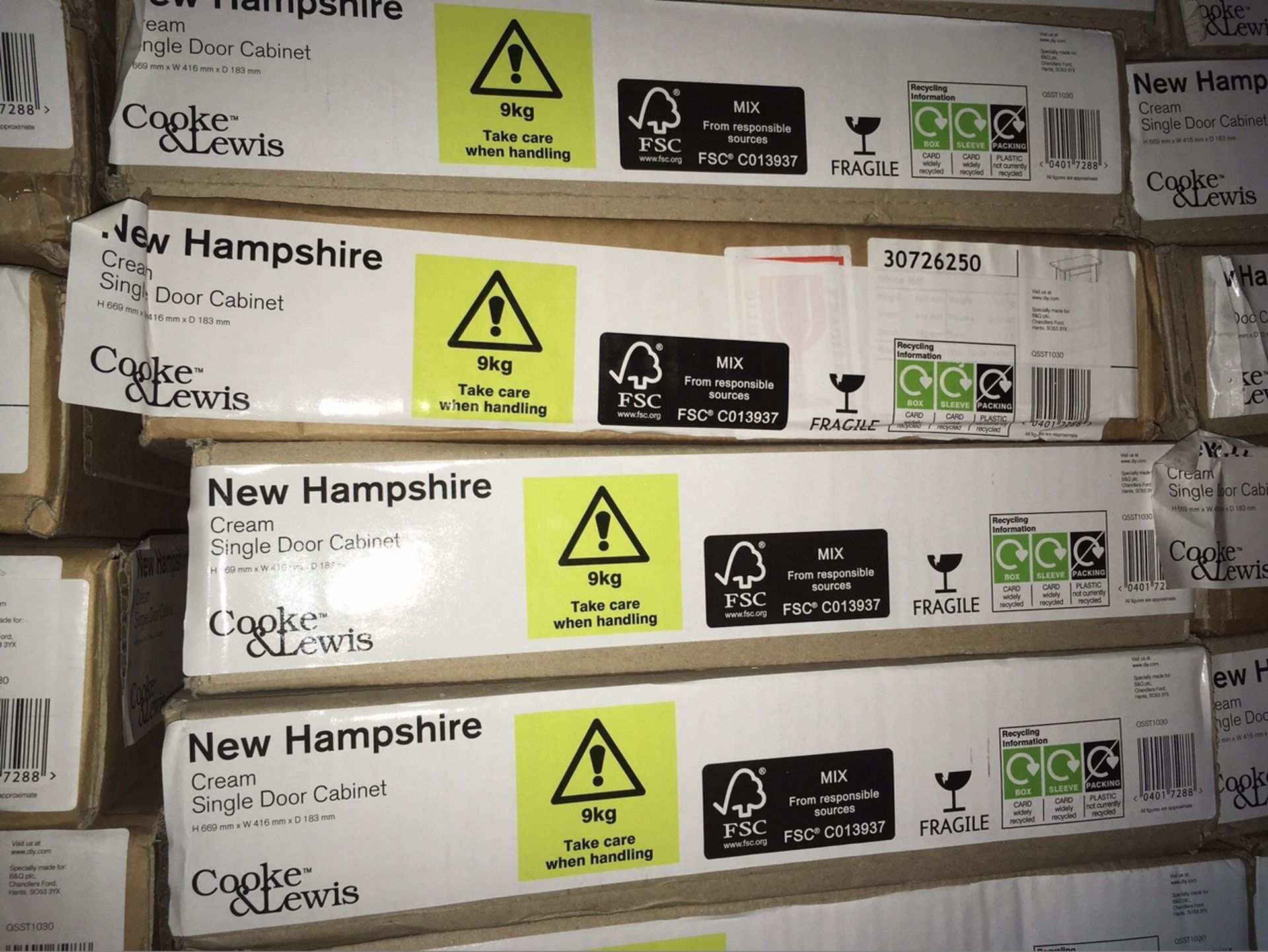 1 x Cooke & Lewis Cream New Hampshire Bathroom Cabinet (Brand New & Boxed) - Image 2 of 2