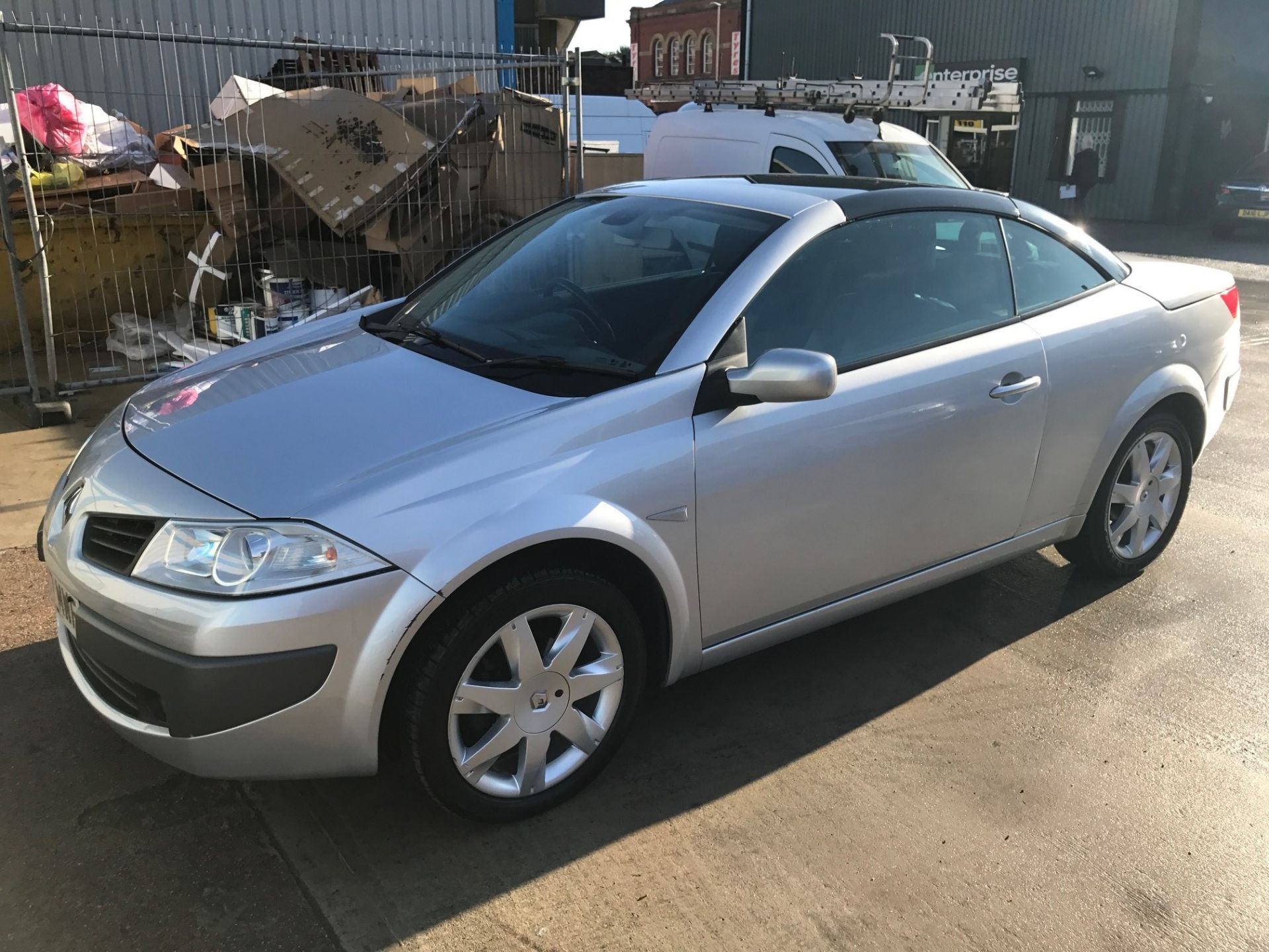 Renault Megane Dynamique Cabrio Convertible - 1.6L, Petrol, 78000 Miles, MOT'd Until July 2018 - Image 6 of 11