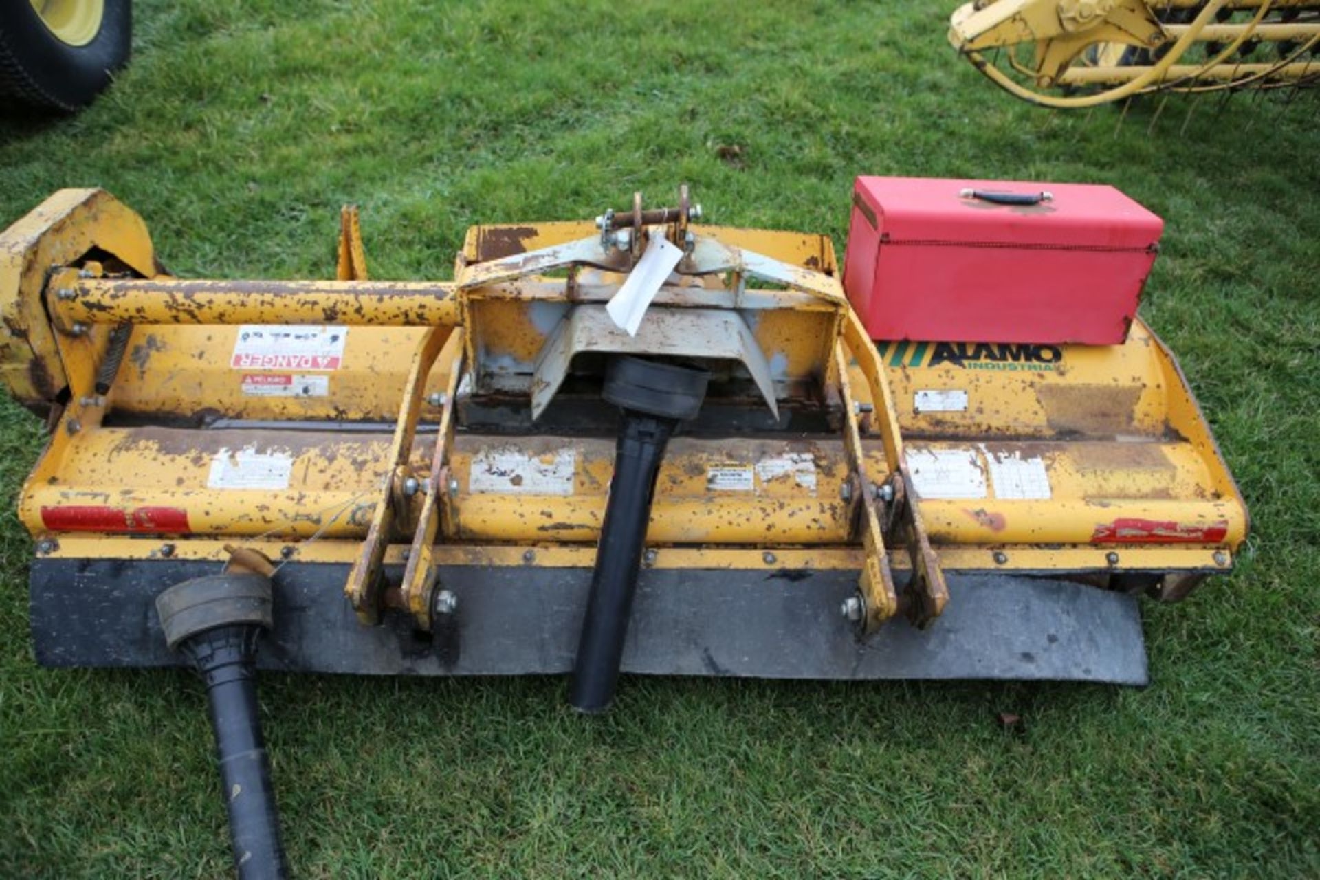 ALLAMO 6 FT FLAIL MOWER