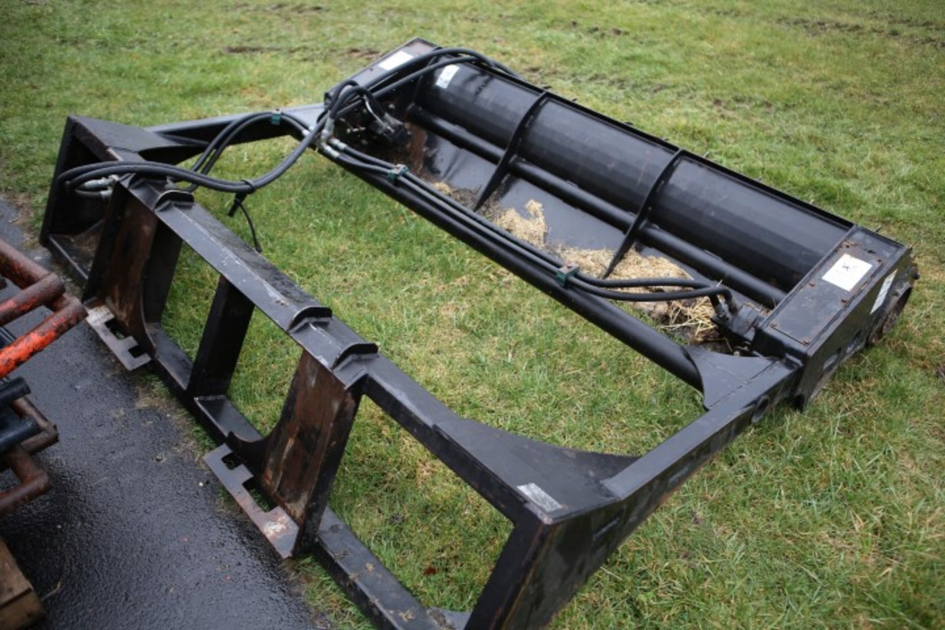 SKID MOUNT 7' BUNK DEFACER - Image 2 of 2