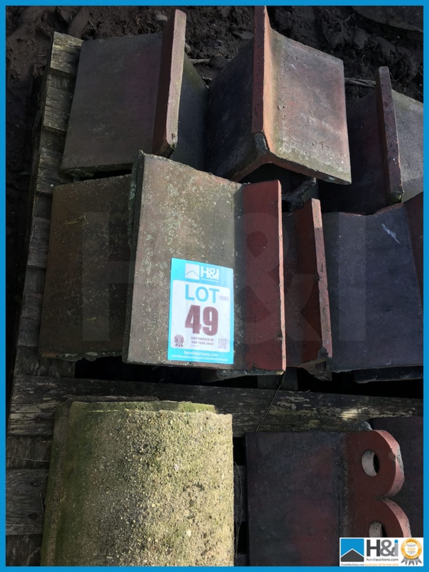 Pallet of reclaimed roofing caps. Appraisal: Viewing Essential Serial No: NA Location: Hoyland - Image 3 of 4
