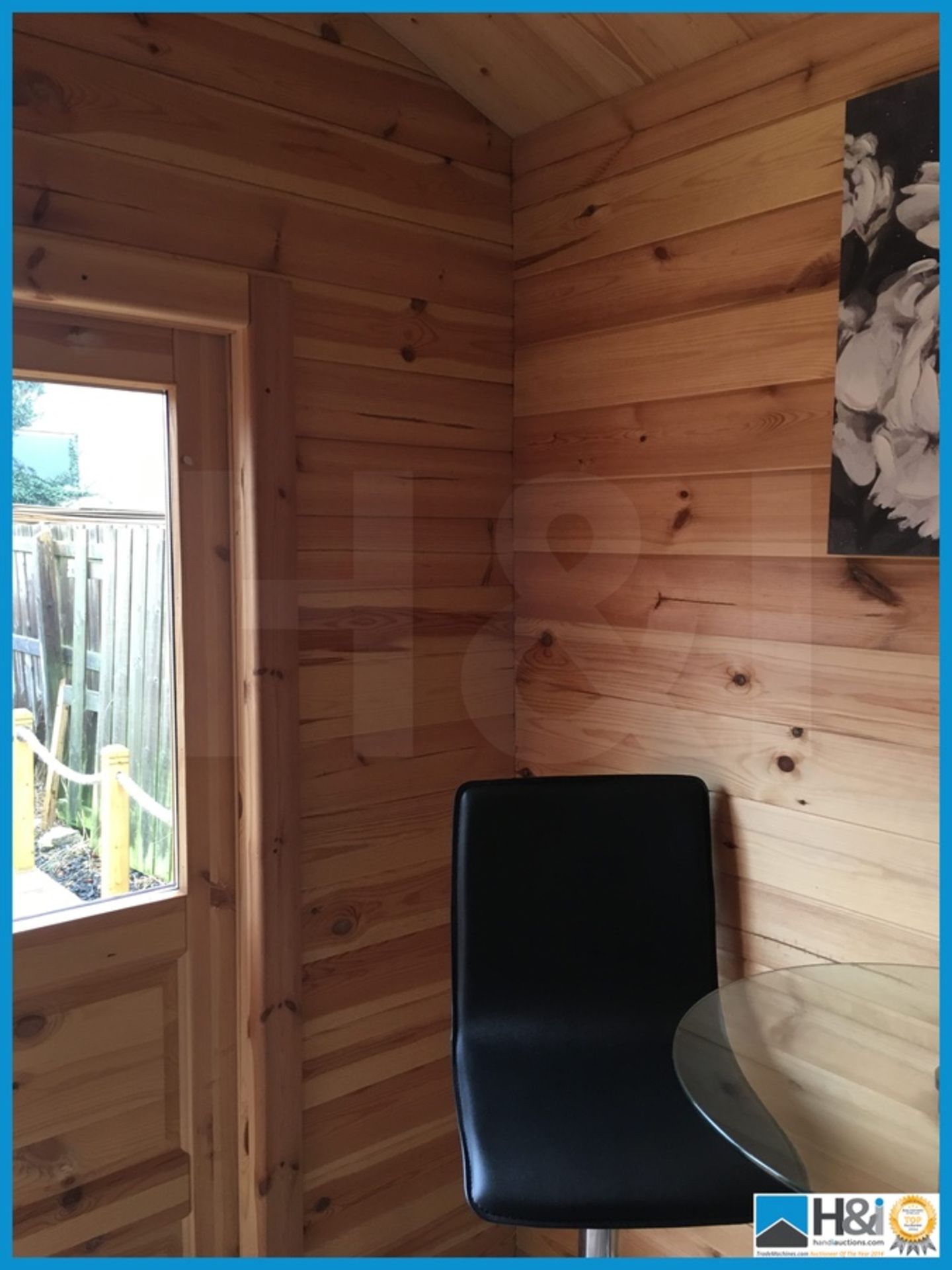 Monaco One single bedroom log cabin with en suite bathroom. 4m x 7.5m. Constructed from 70mm logs, - Bild 24 aus 30