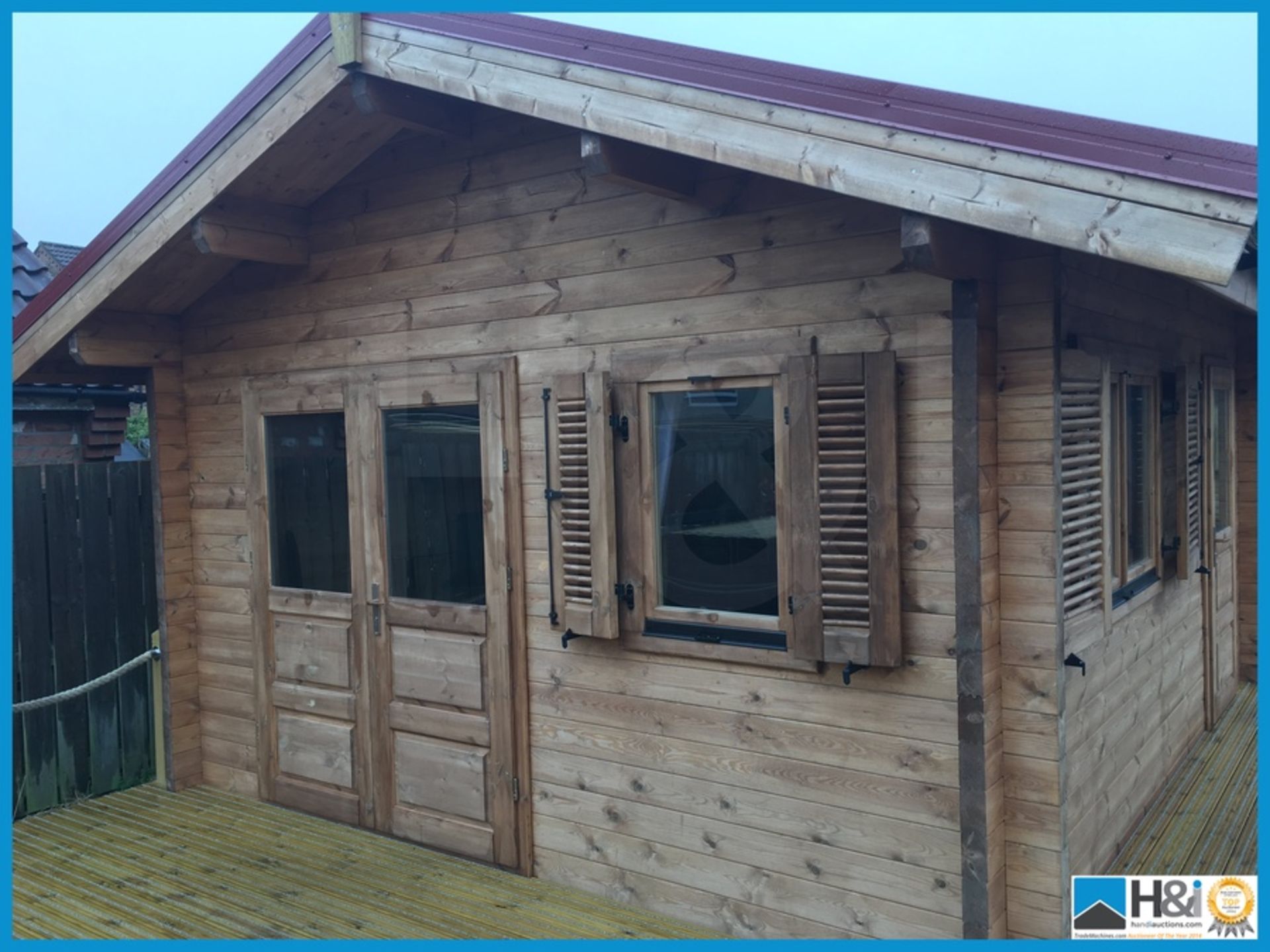 Monaco One single bedroom log cabin with en suite bathroom. 4m x 7.5m. Constructed from 70mm logs, - Bild 3 aus 30