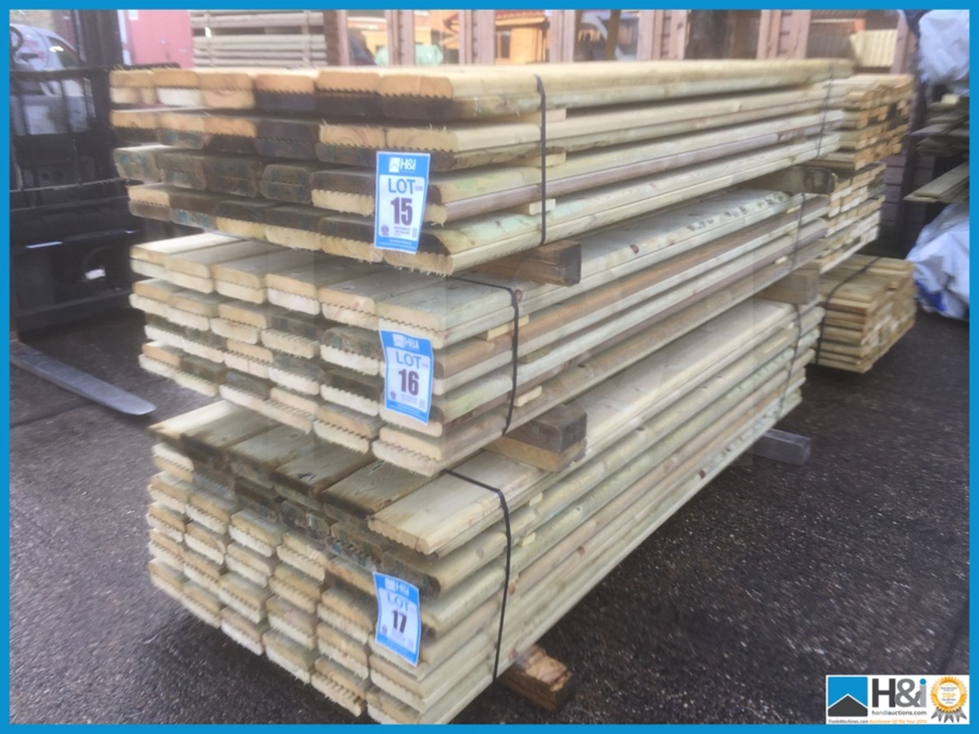 Approx 71 no. DECKING BOARDS. Size: 32x150. Length: 2072mm Appraisal: Viewing Essential Serial No: - Image 2 of 2