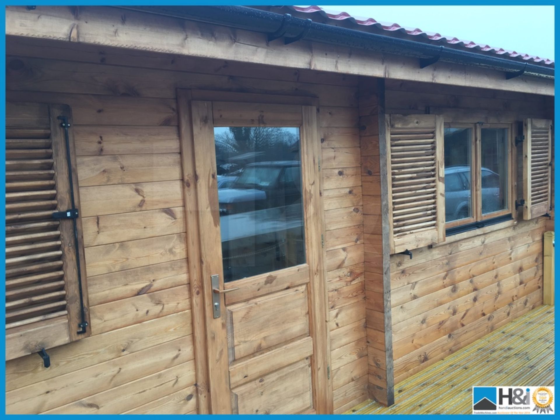 Monaco One single bedroom log cabin with en suite bathroom. 4m x 7.5m. Constructed from 70mm logs, - Bild 8 aus 30