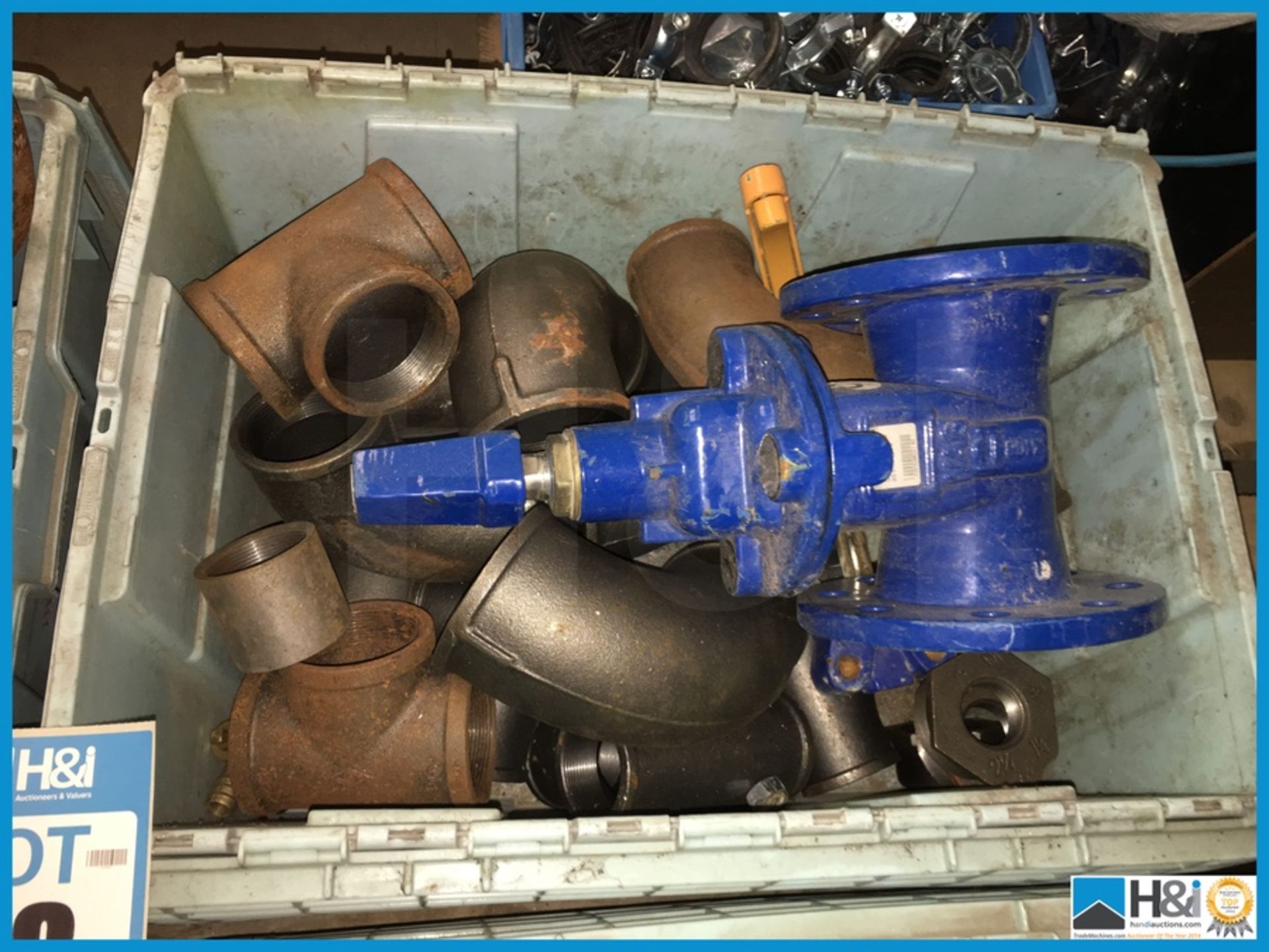 Job lot of assorted large pipe fittings, joints, valves etc Appraisal: Viewing Essential Serial - Image 3 of 5