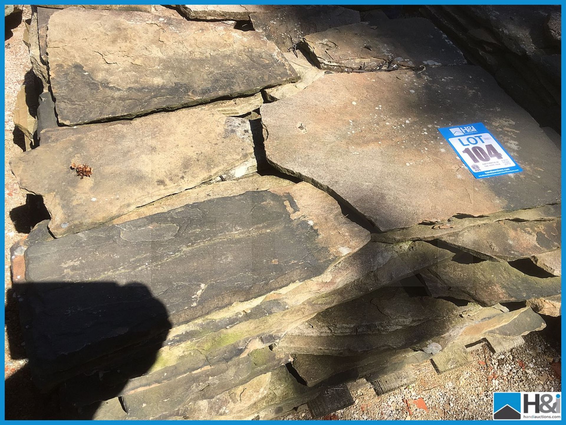Pallet of reclaimed random stone paving Appraisal: Viewing Essential Serial No: NA Location: - Bild 3 aus 3