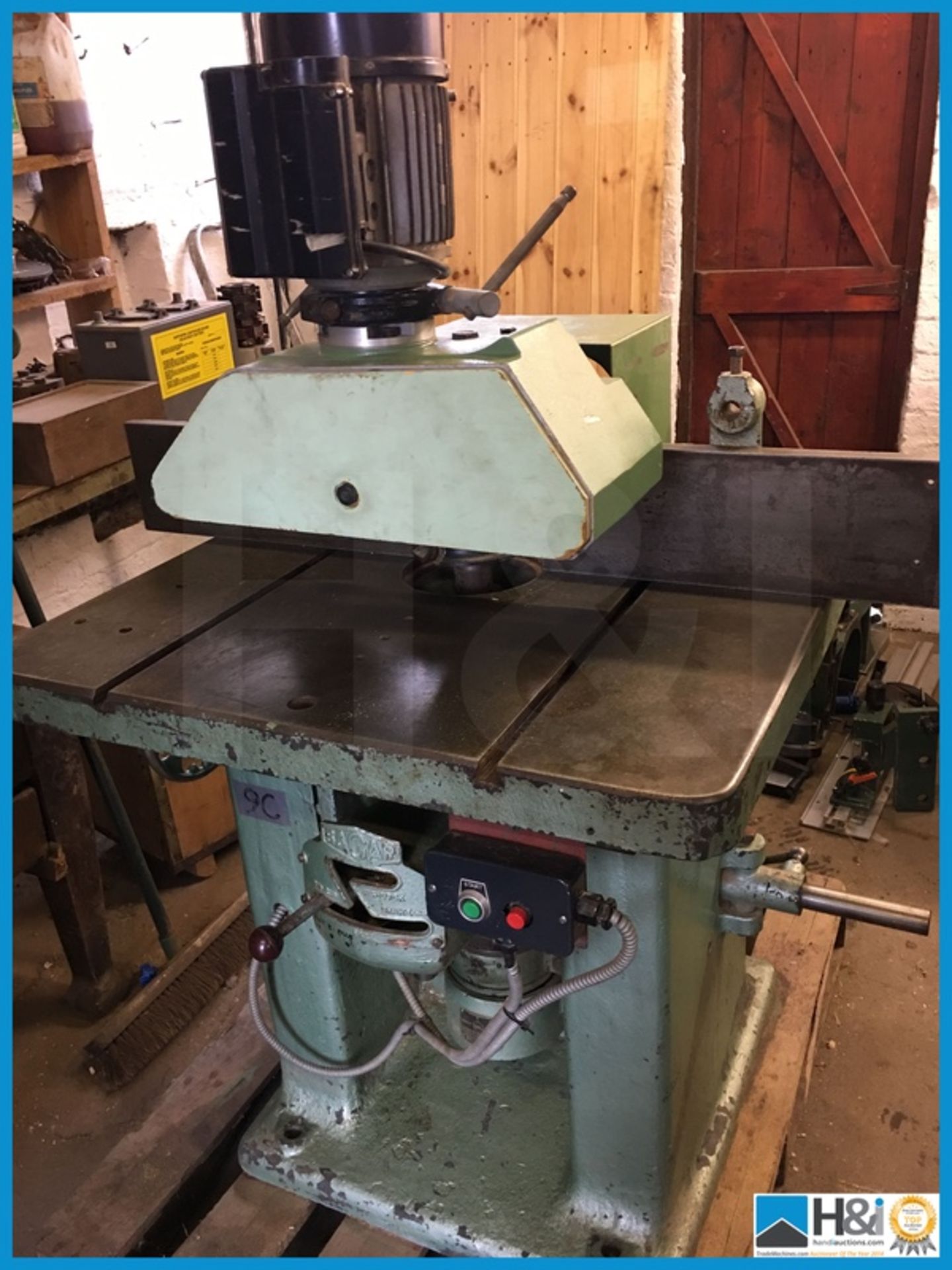 Sagar Spindle Moulder with power feed unit Appraisal: Viewing Essential Serial No: NA Location: