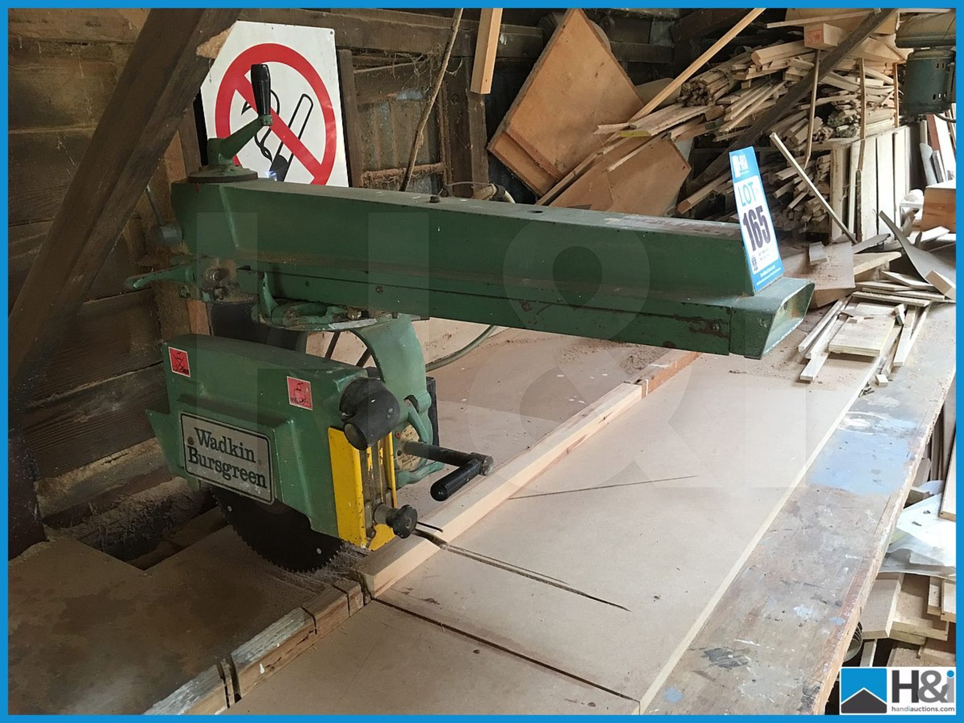 Wadkin cross cut saw with electric brake Appraisal: Viewing Essential Serial No: NA Location: - Image 2 of 3