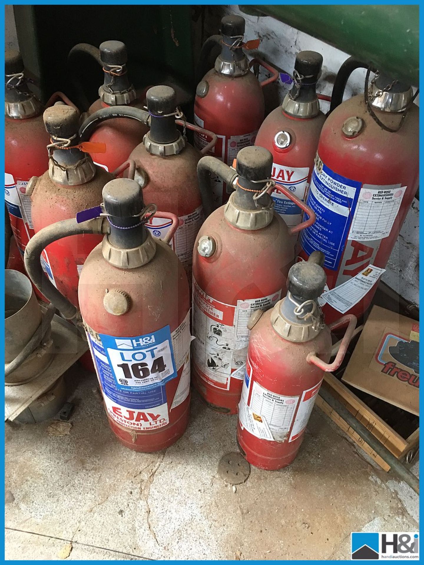 Selection of assorted fire extinguishers. Untested Appraisal: Viewing Essential Serial No: NA