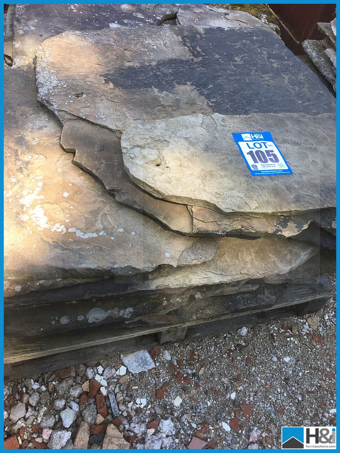 Pallet of reclaimed random stone paving Appraisal: Viewing Essential Serial No: NA Location: - Bild 2 aus 2