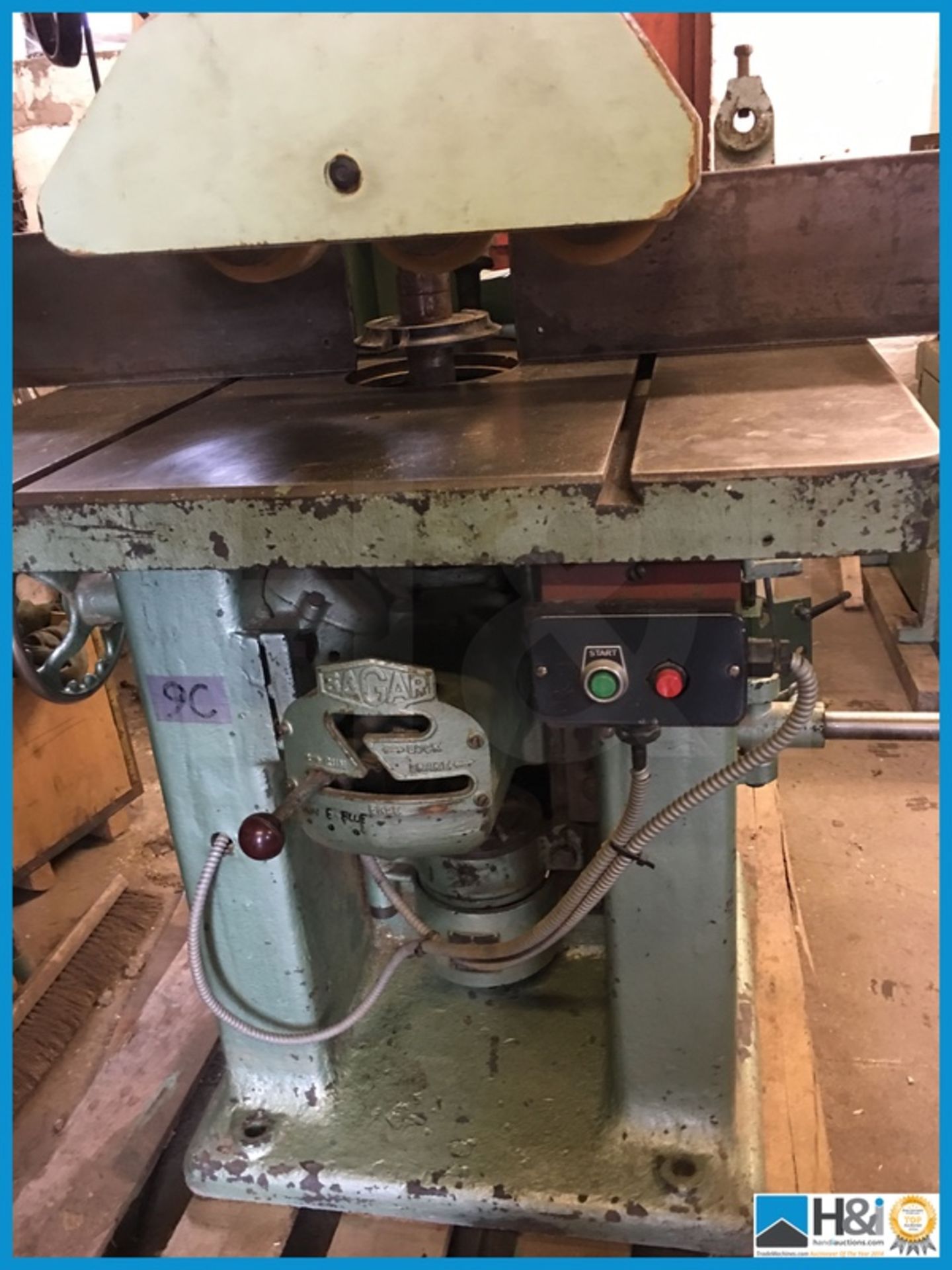 Sagar Spindle Moulder with power feed unit Appraisal: Viewing Essential Serial No: NA Location: - Image 2 of 6