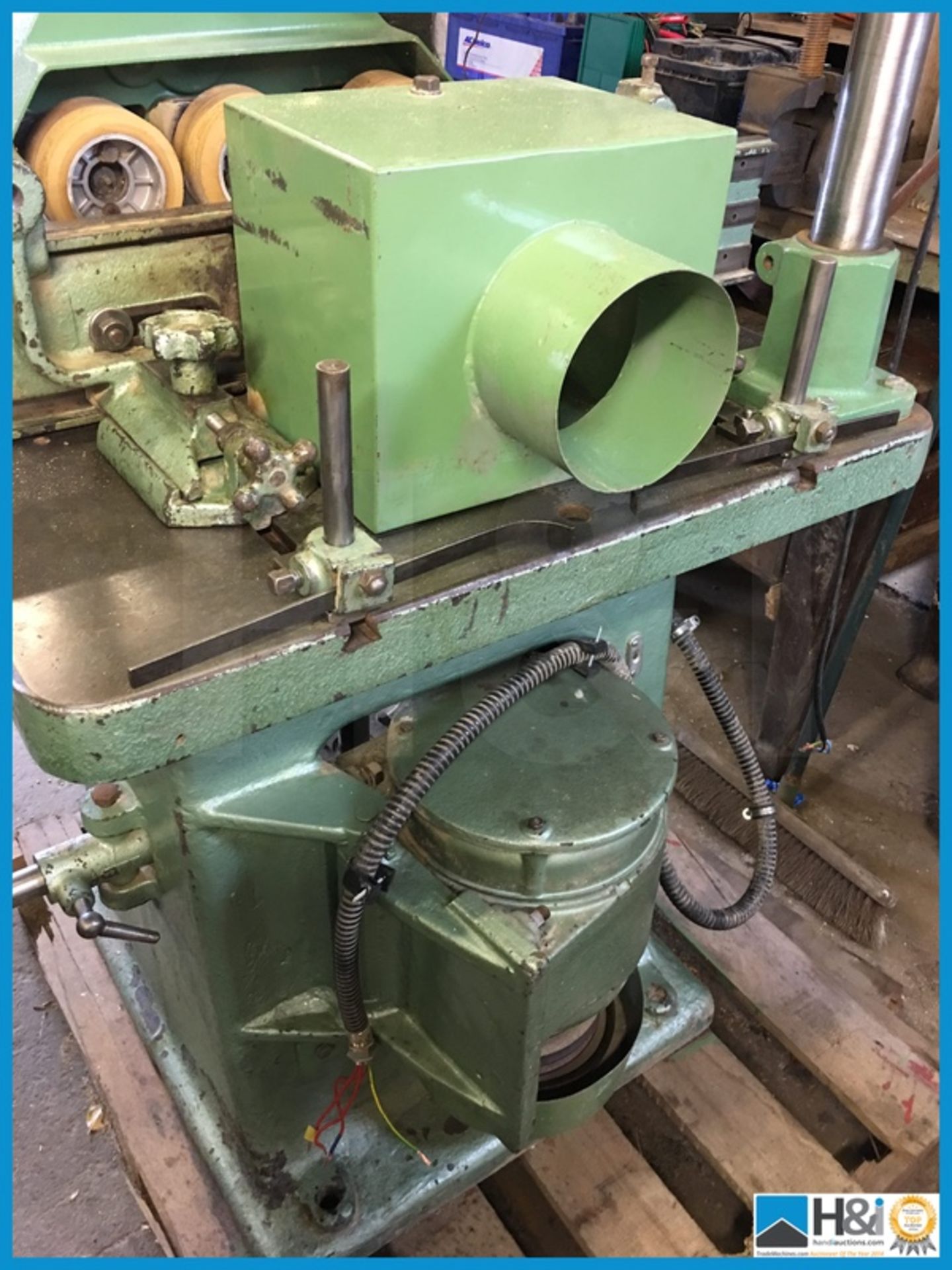 Sagar Spindle Moulder with power feed unit Appraisal: Viewing Essential Serial No: NA Location: - Image 4 of 6