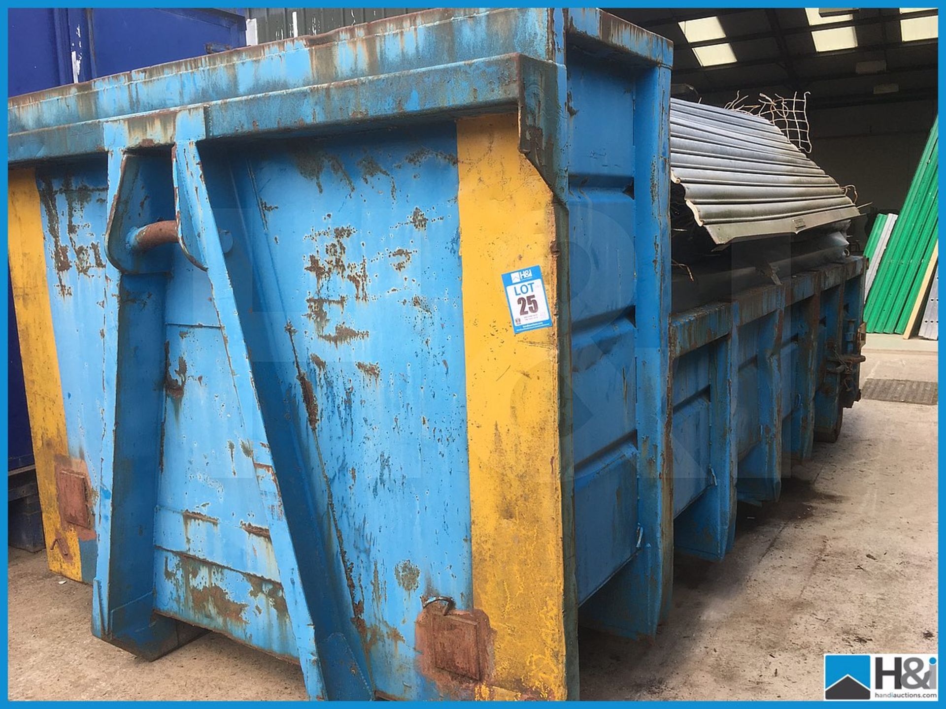 Large, open top lift and drag skip. Excludes any contents. Approx 4.5m in length Appraisal: