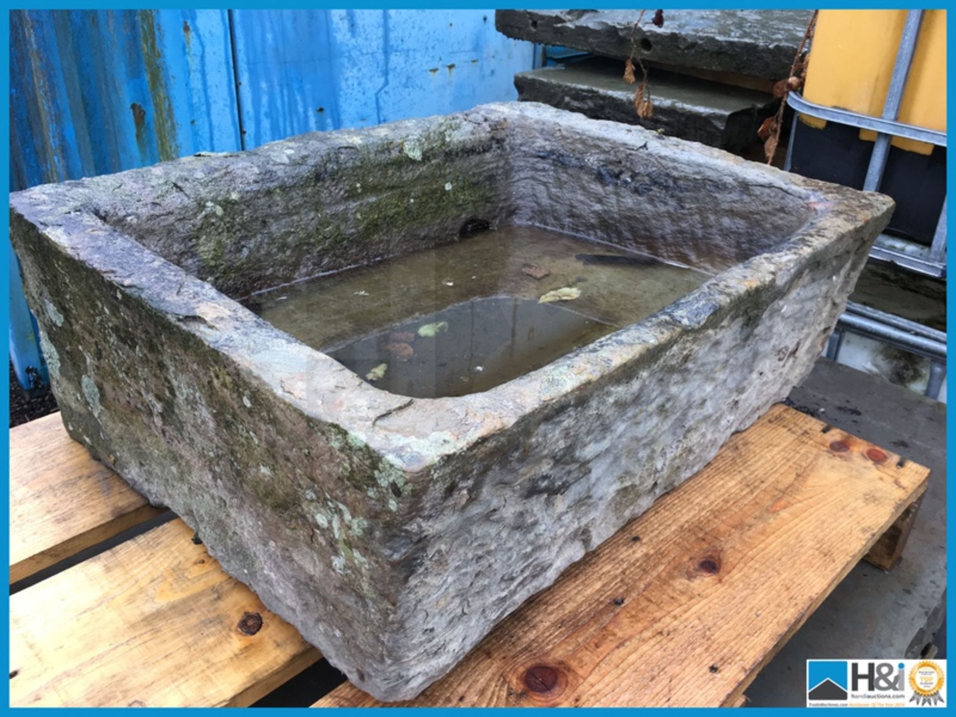 Nice antique stone trough27" x 21" x appx 10" Appraisal: Viewing Essential Serial No: NA Location: