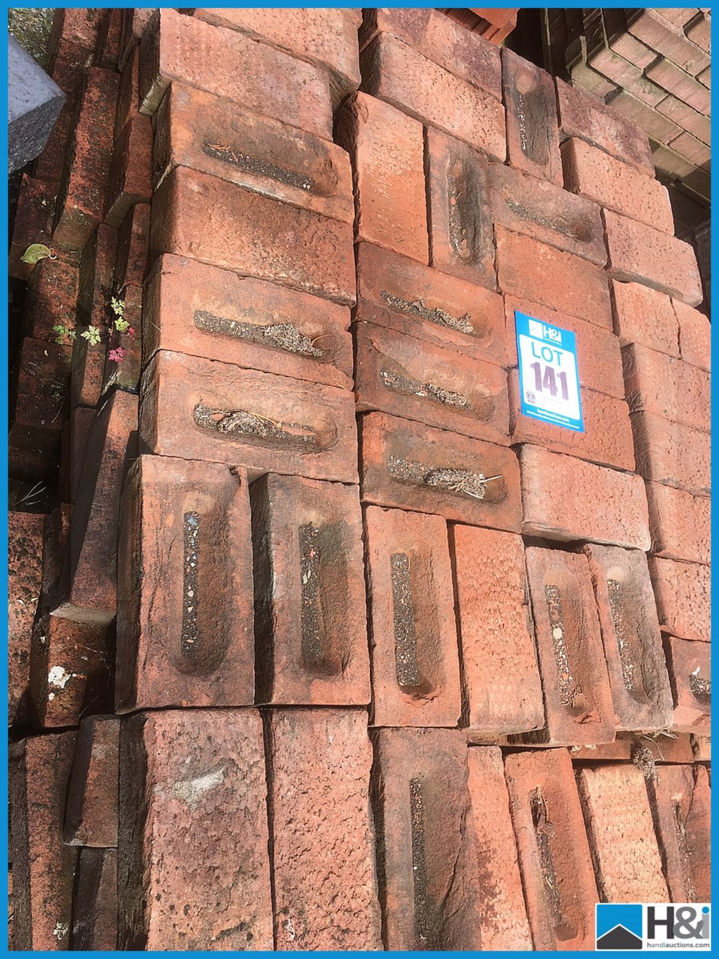 Pallet of reclaimed red brick Appraisal: Viewing Essential Serial No: NA Location: Capstick Home - Bild 2 aus 2