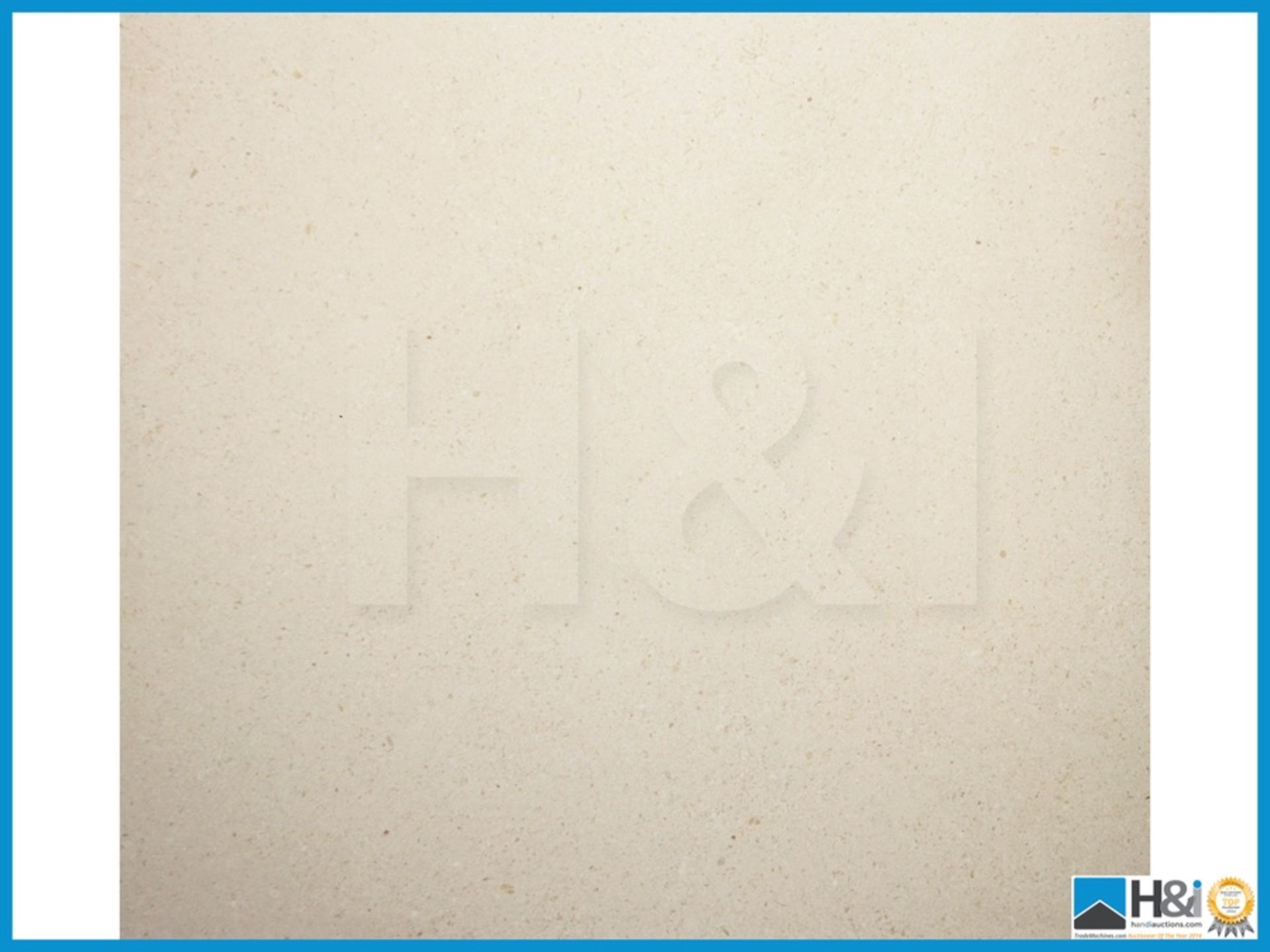 Absolutely stunning Kinorigo White Limestone 305 x 305 x 10mm honed. Material: Limestone. No. of - Image 2 of 3