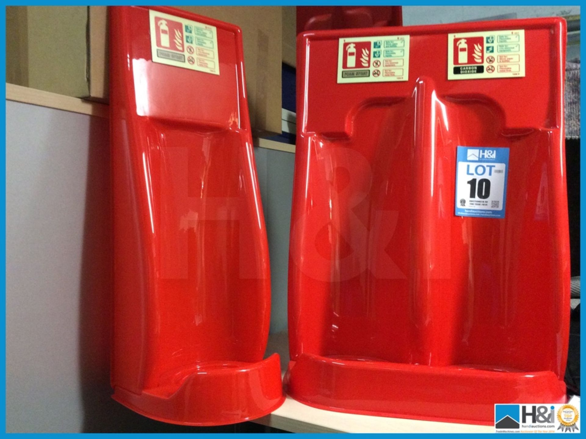 Fire extinguisher stands 4 off double, 2 off single - Image 3 of 3