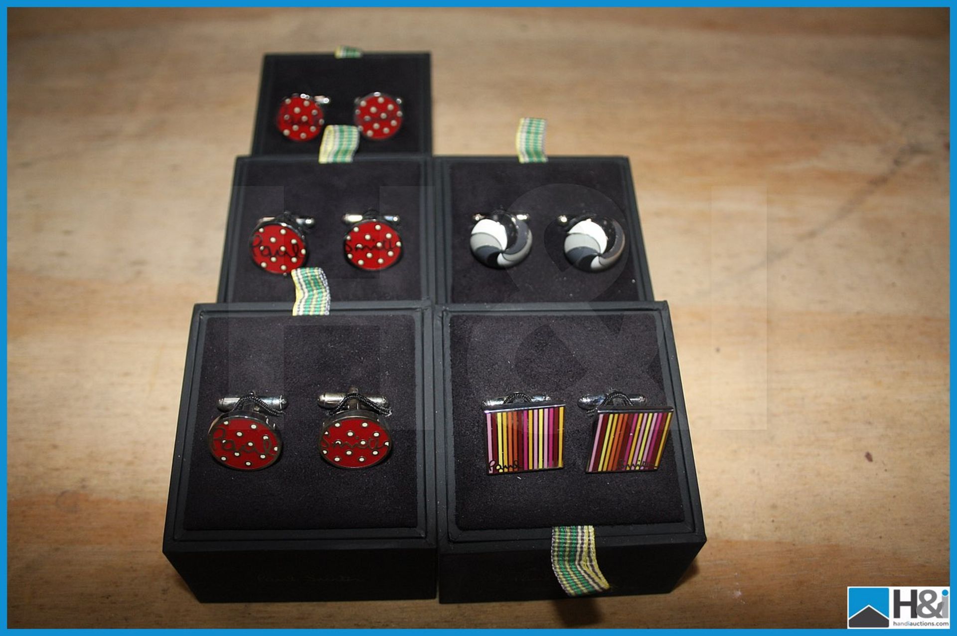 Paul Smith cufflinks 3 styles, 5 in total, unused in boxes Appraisal: Viewing Essential Serial No: - Image 2 of 4