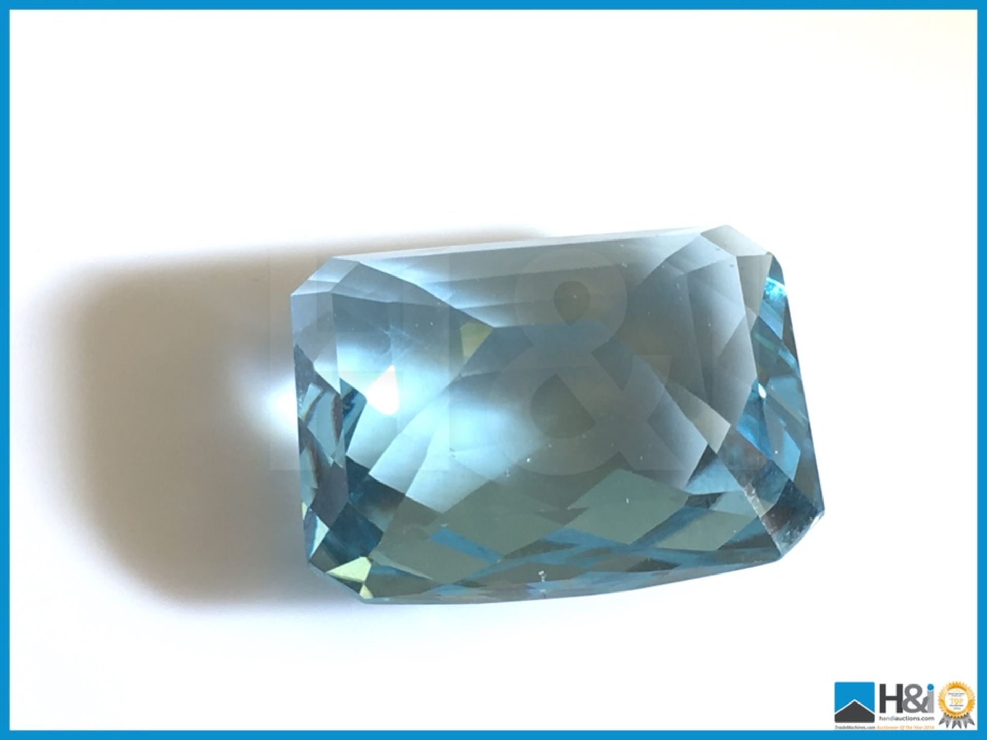 25.85ct Natural Blue Beryl (Aquamarine) Emeral Cut, Transparent 21x17x11mm. Certification: None - Bild 3 aus 4