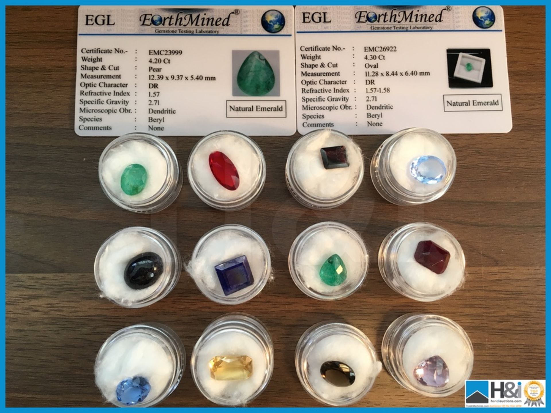12 Stone Collection Kit inc 2 certified Emeralds. Set contains Natural and synthetic stones . - Image 2 of 3