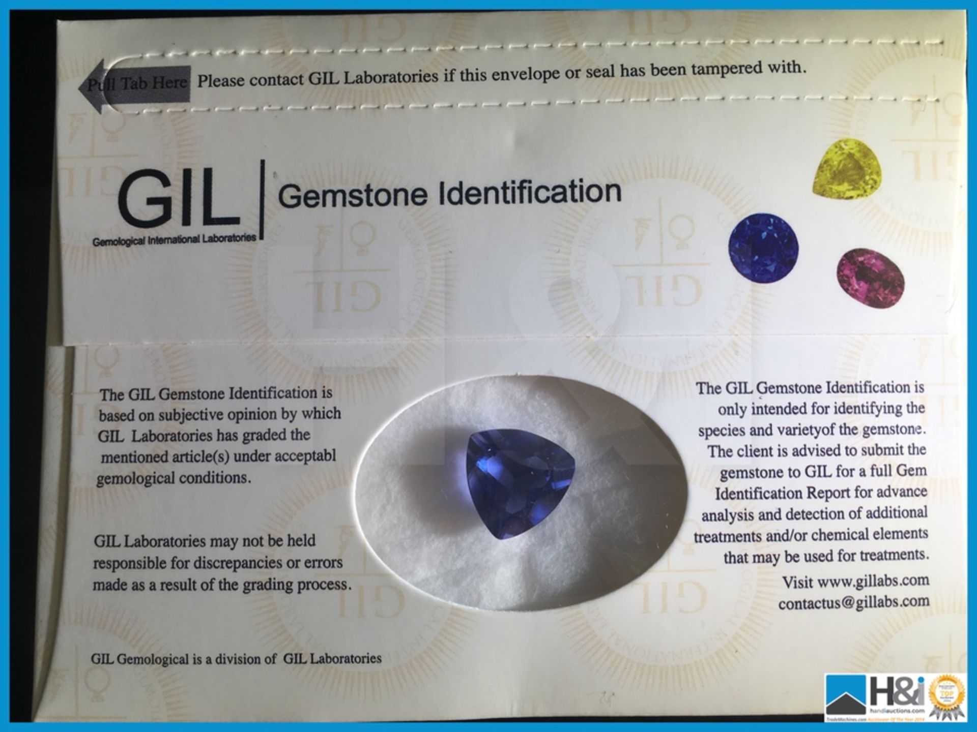 10.00ct Natural Fluorite. Trillion Cut in Blue. Size: 14.04x13.89x8.72mm. Certification: GIL - Bild 2 aus 3