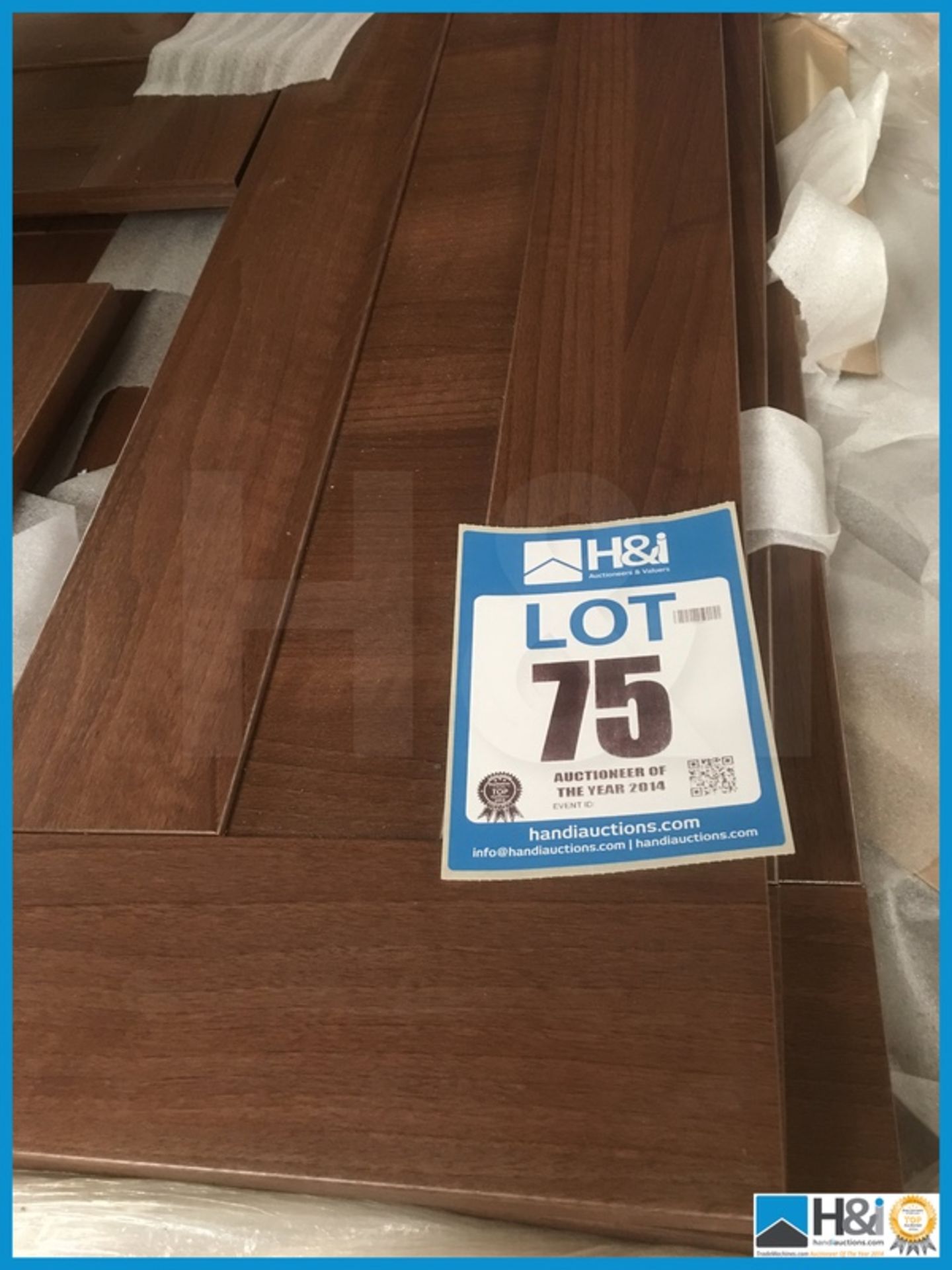 Approx x 3 284 mm X 895 mm American walnut contemporary kitchen door with retail value of lot £